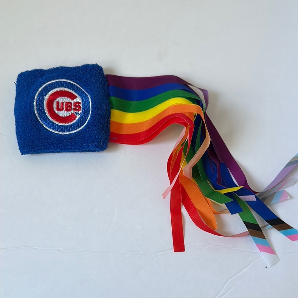 Chicago Cubs logo MLB Bracelet with Rainbow Accents OSFM NWOT
